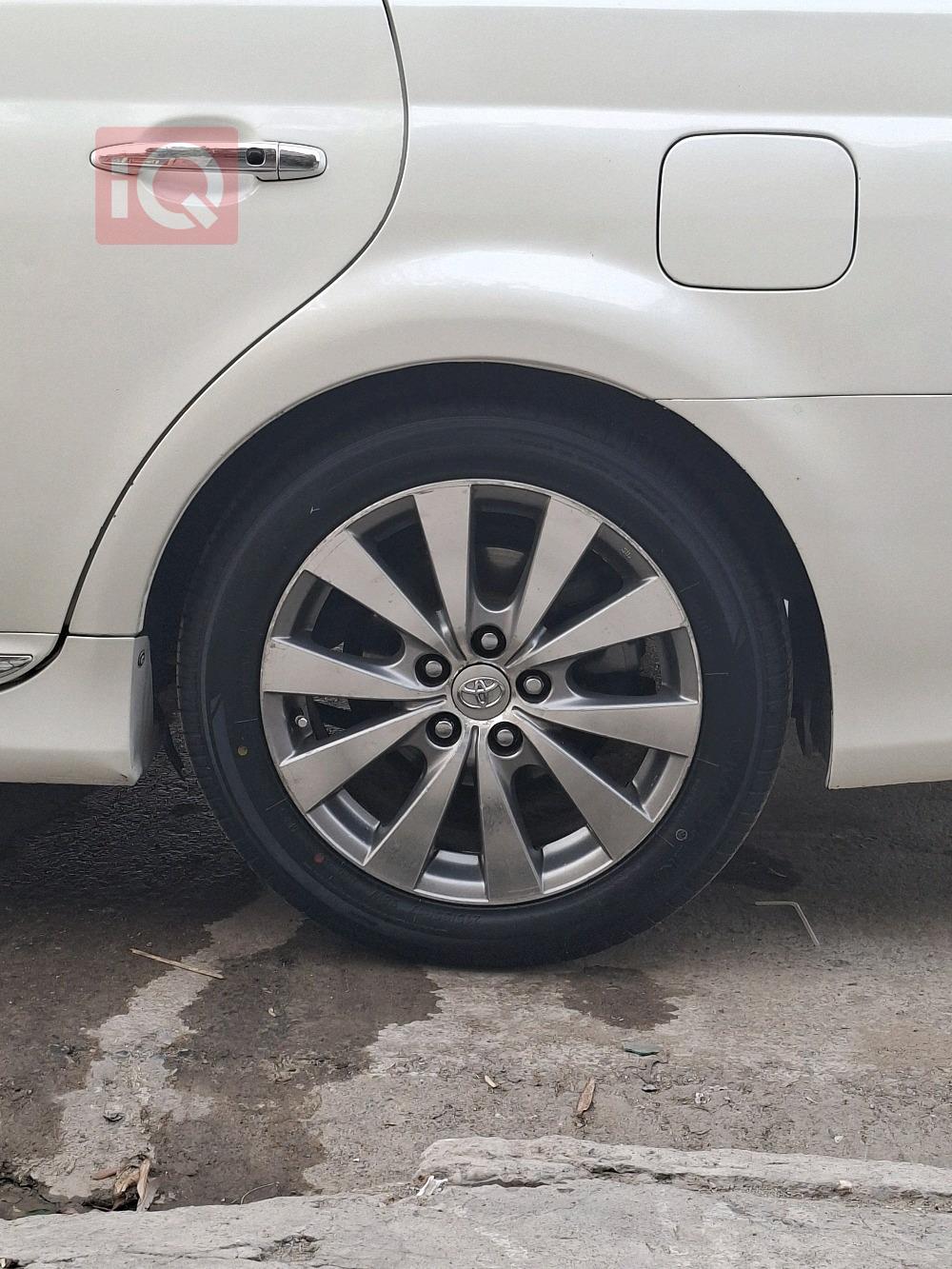 تويوتا أفالون